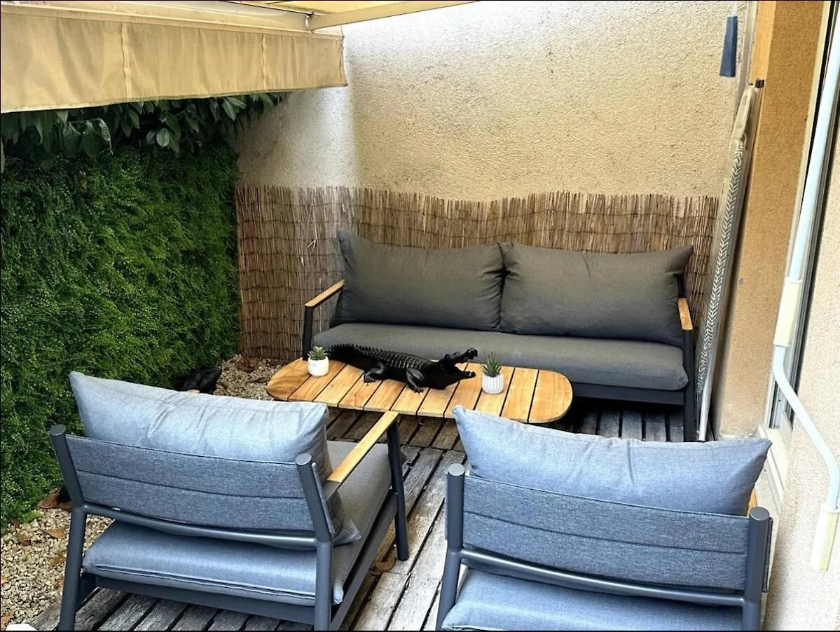 Geneva Terrace Apartment Gaillard