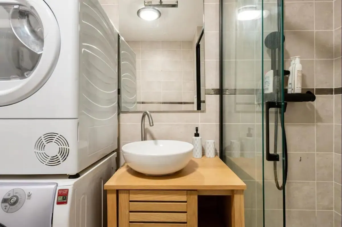 Geneva Terrace Apartment Gaillard