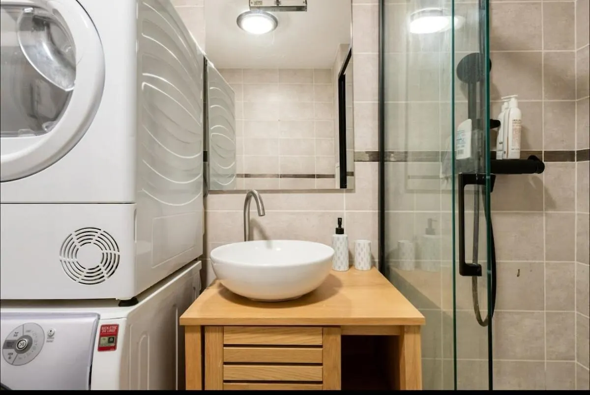 Geneva Terrace Apartment Gaillard 0*,  France
