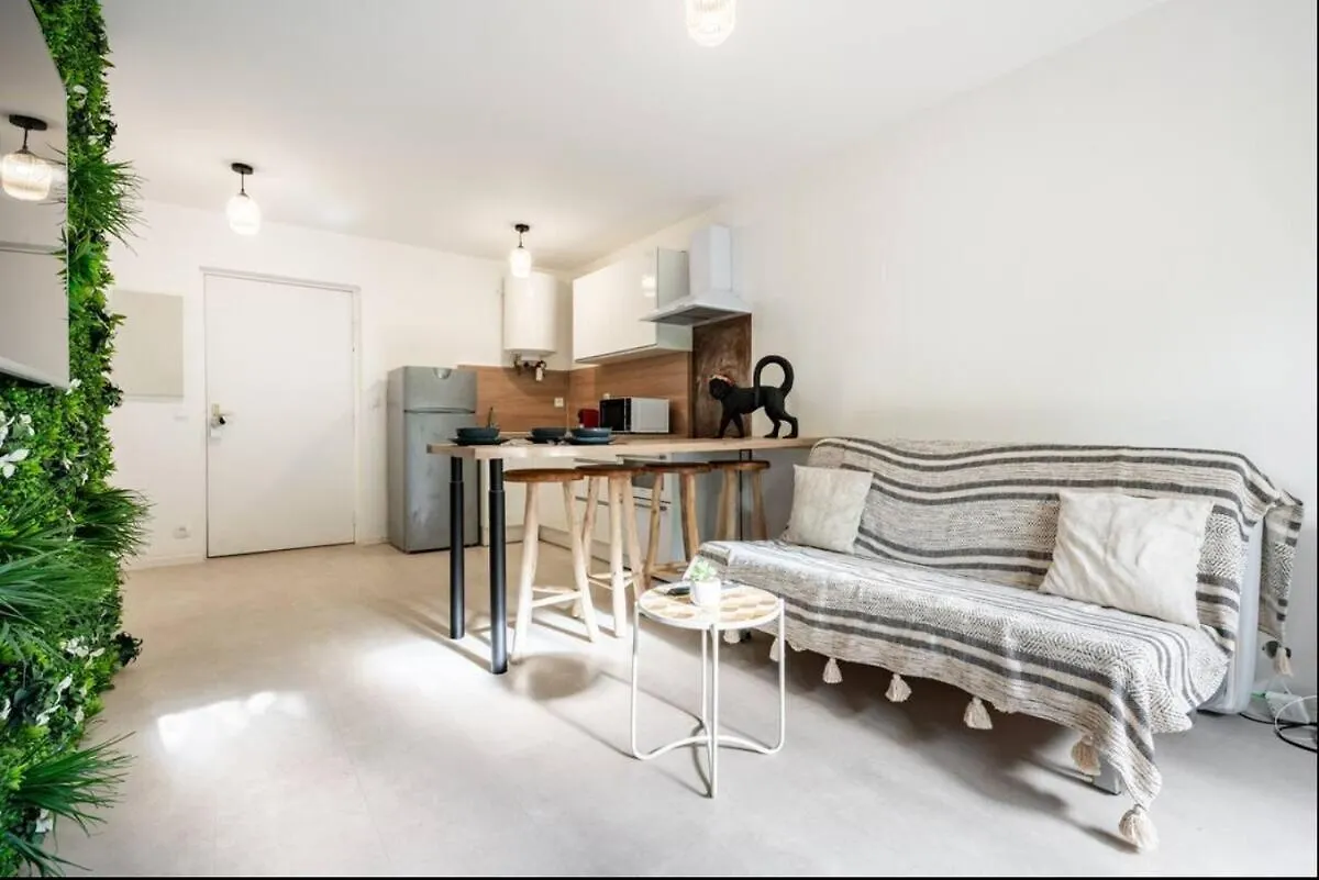 Geneva Terrace Apartment Gaillard